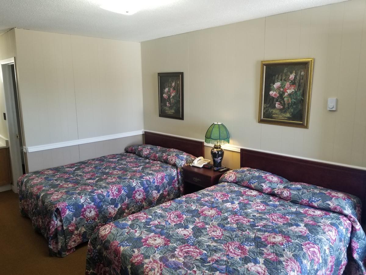 Orono Twin Oaks Motel المظهر الخارجي الصورة